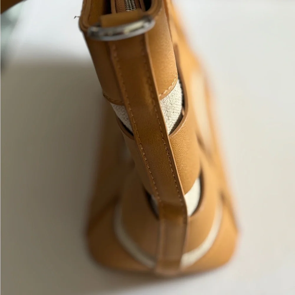 MIZTIQUE TAN NATURAL FAUX LEATHER AND CANVAS HAND BAG ZIP CLOSURE POCKET INSIDE